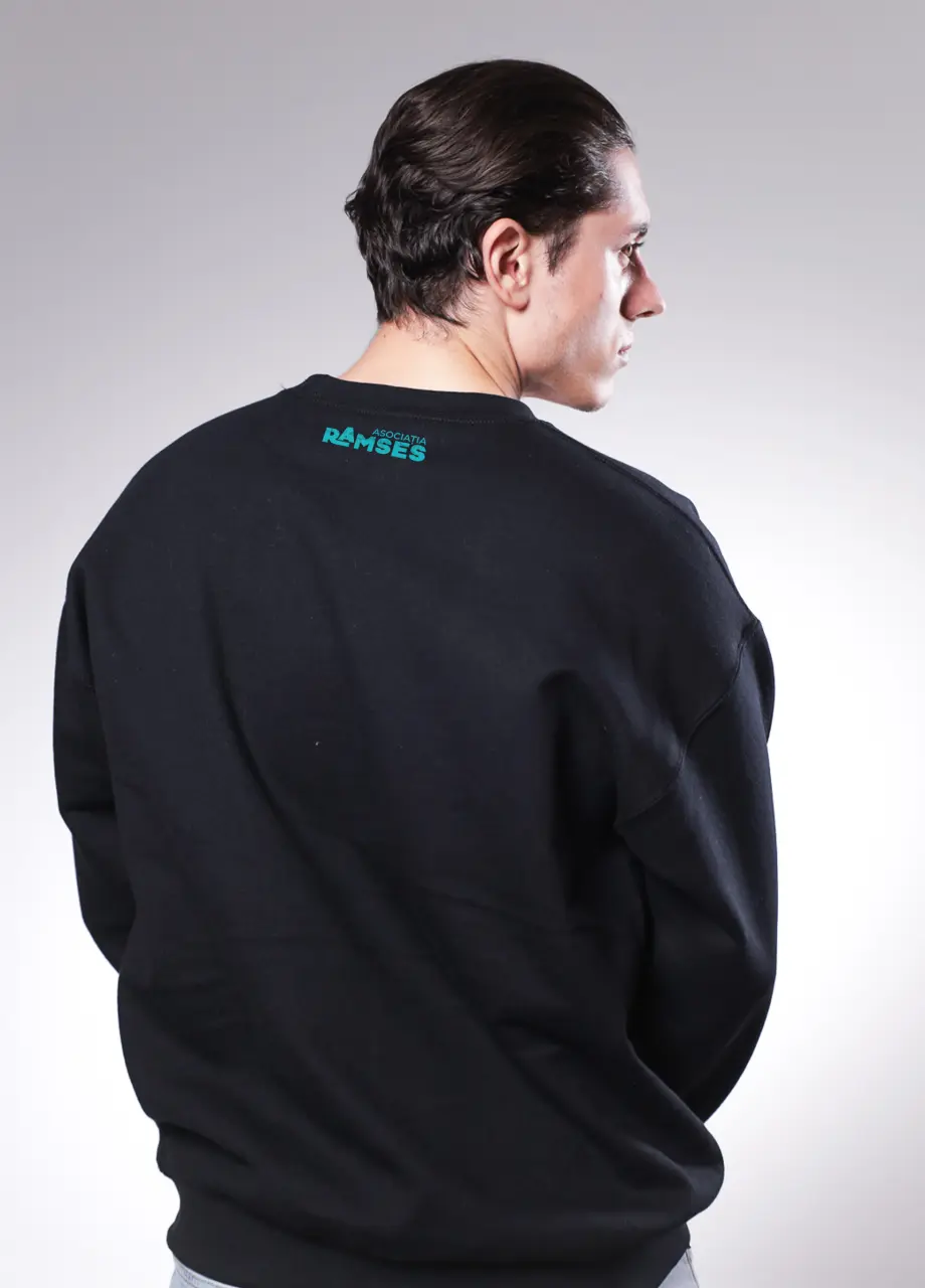bluza-neagra-baiat-back.jpg